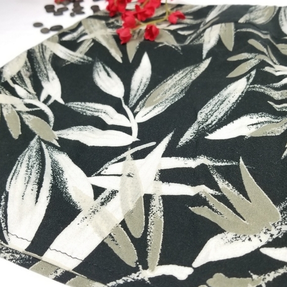 Tropical, Bamboo Print Skirt - Picture 3 of 3